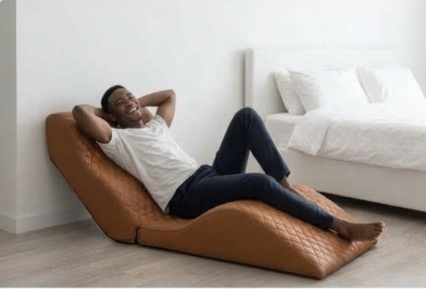 Wave lounger — tan leather